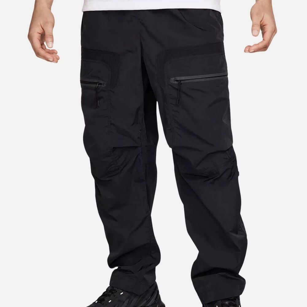 Nike Tech Woven Men’s Size XL-Tall Black Lifestyle Cargo Pants